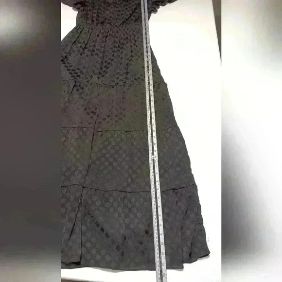 Max Studio Short Sleeve Maxi Dress.  Ladies size S - Picture 4 of 8